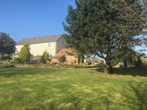 Hotels in Crozon-sur-Vauvre
